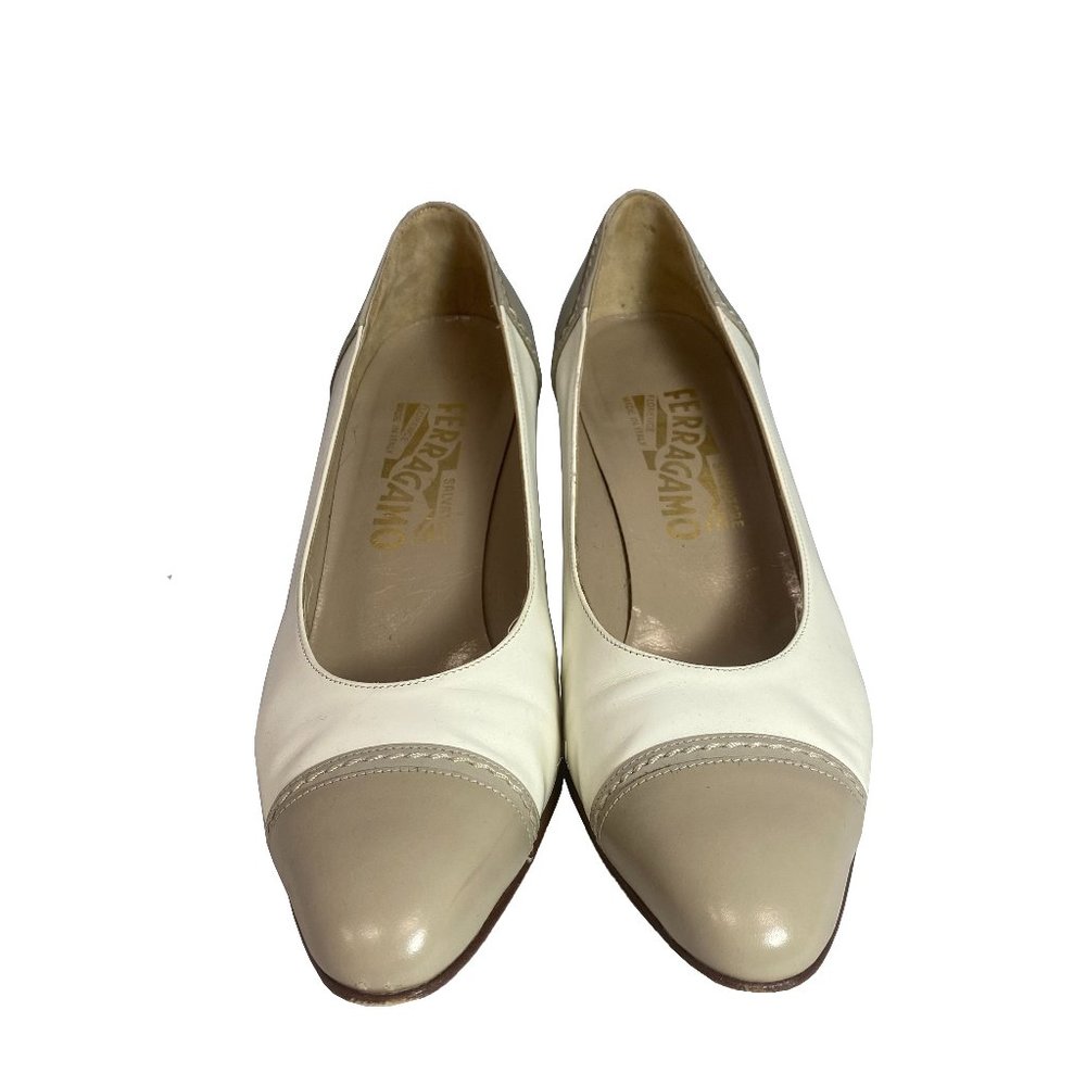 Salvatore Ferragamo white/ tan leather cap toe pump size 6B